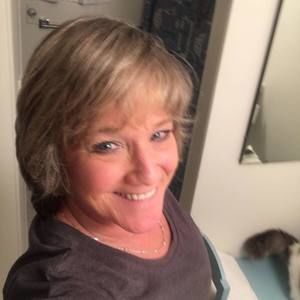 Meet your Posher, Dana